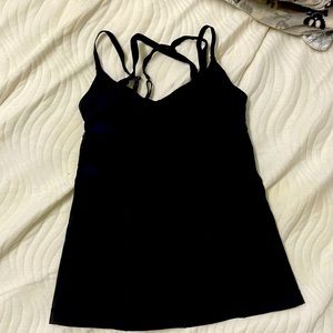 Lululemon used 2x almost new